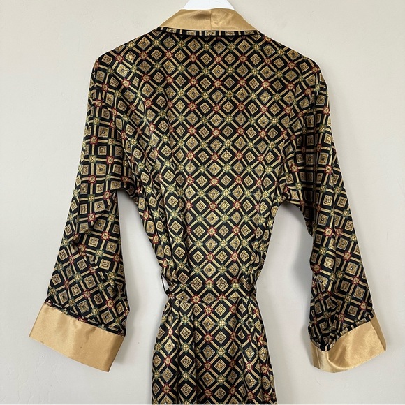 Vintage Victoria’s Secret Gold Geometric Pattern Full Length Evening Robe - Picture 7 of 10
